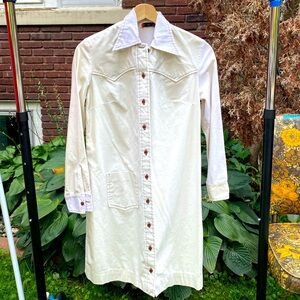 Vintage 60’s Women’s western off-white cotton shirt dress